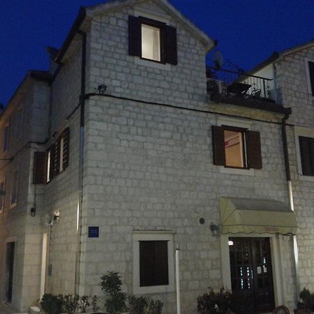 House Ivancic-Free Parking Trogir Luaran gambar